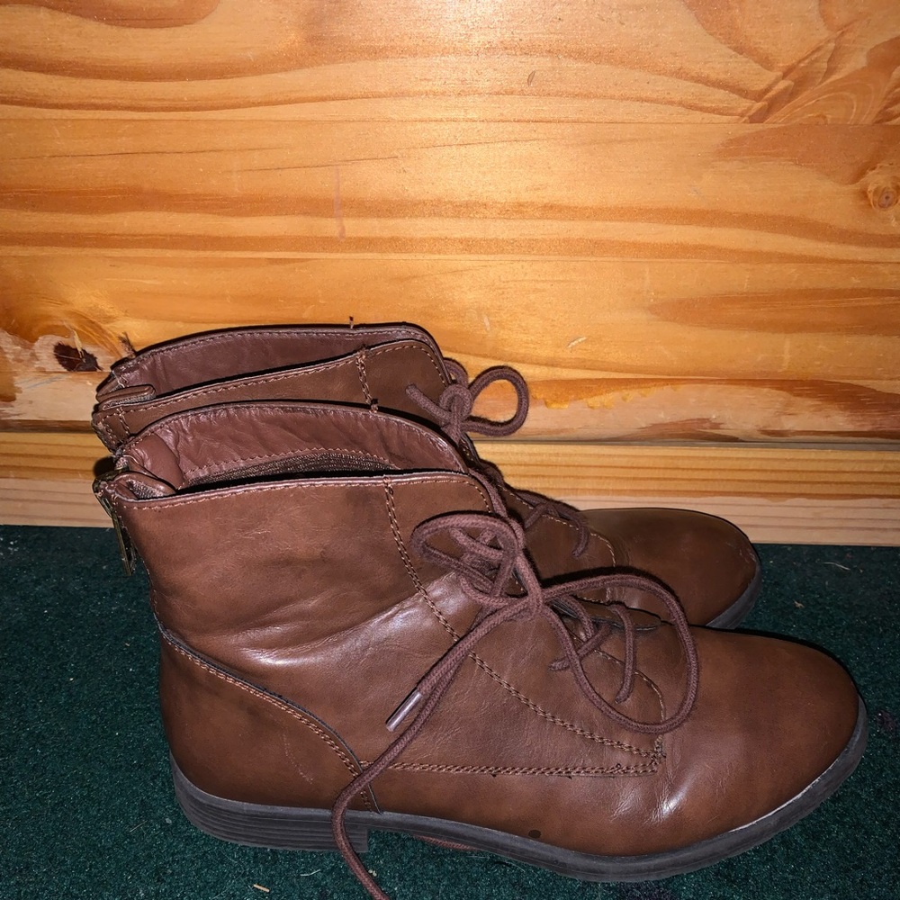 Brown Combat boots